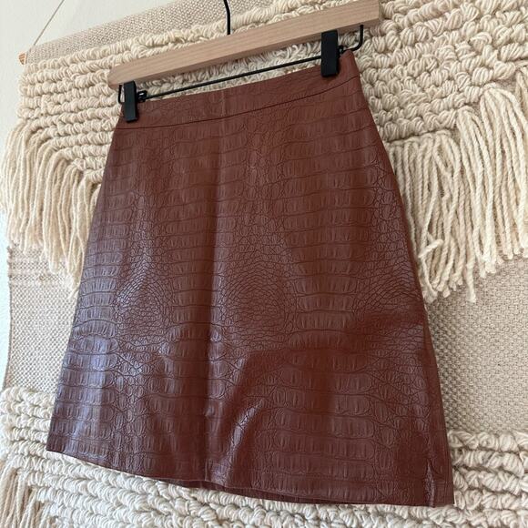NWT: The Andamane Bertha Mini Skirt - Picture 2 of 5
